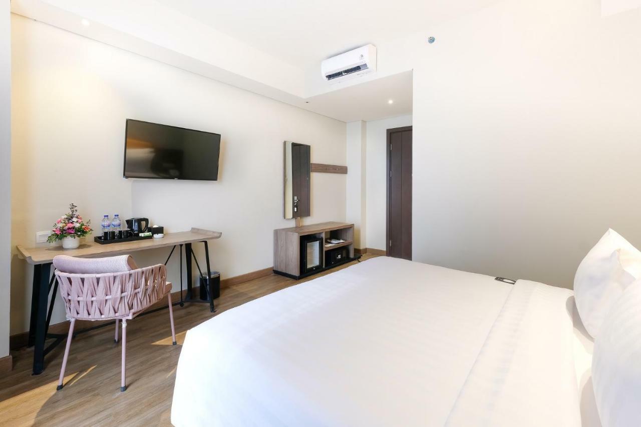 Luminor Hotel Jakarta Kota By Wh Екстер'єр фото