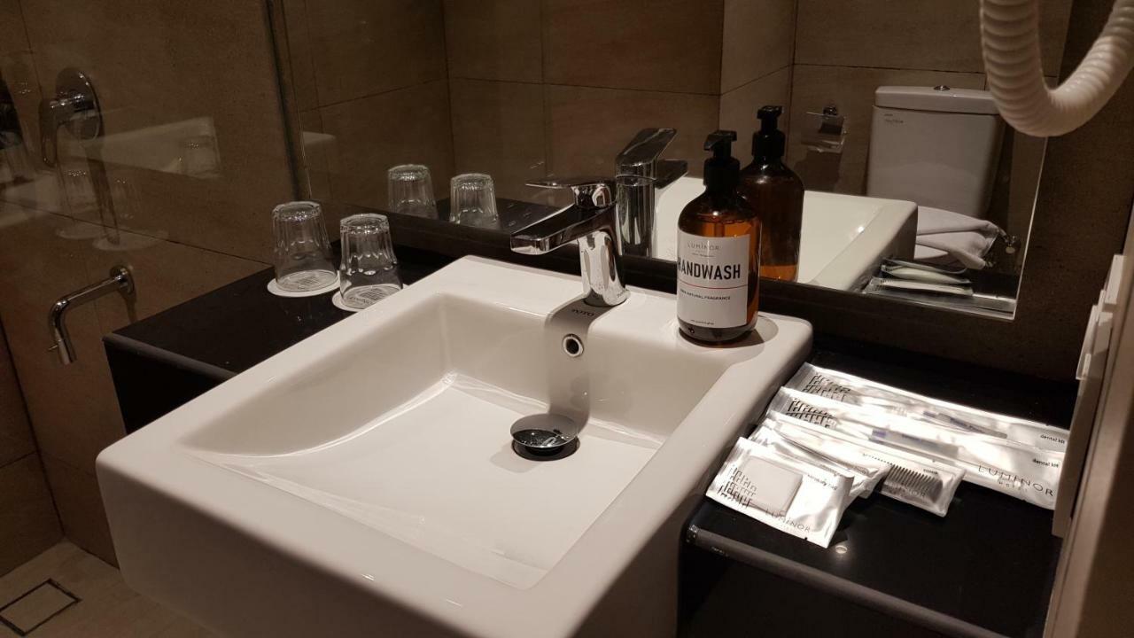 Luminor Hotel Jakarta Kota By Wh Екстер'єр фото