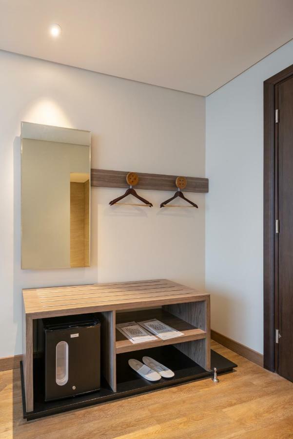 Luminor Hotel Jakarta Kota By Wh Екстер'єр фото