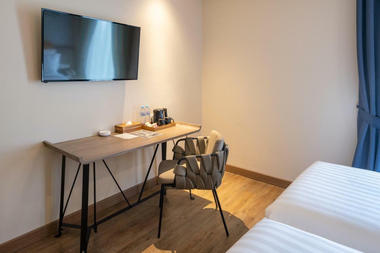 Luminor Hotel Jakarta Kota By Wh Екстер'єр фото