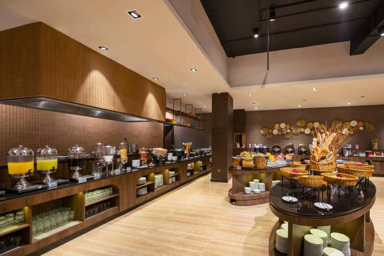 Luminor Hotel Jakarta Kota By Wh Екстер'єр фото
