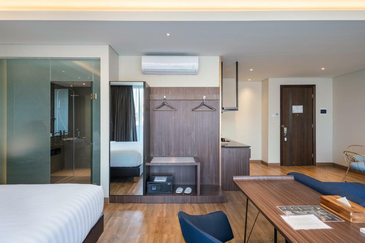 Luminor Hotel Jakarta Kota By Wh Екстер'єр фото